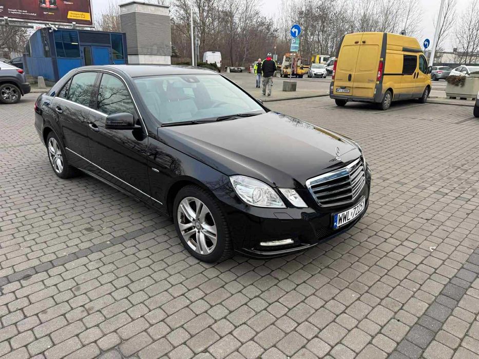 Do wynajęcia wynajem samochodów Mercedes E klasa Automat Warszawa