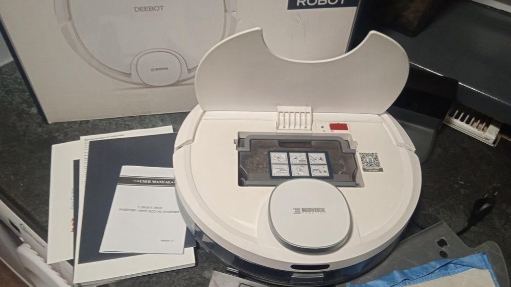 Продам робот пилосос Ecovacs для сухого та вологого прибирання