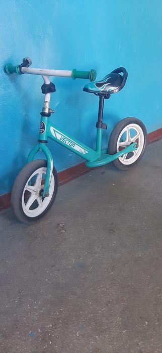 Продам велобег .