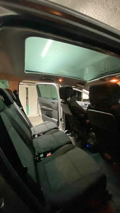 Peugeout 5008 Premium