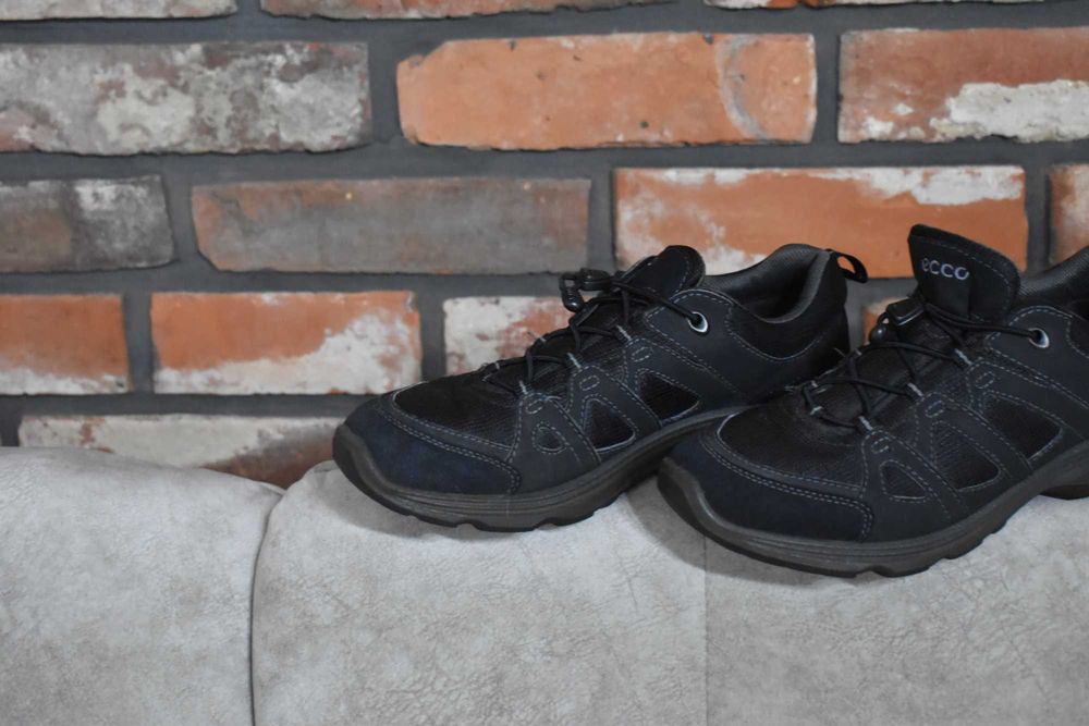 Ecco buty trekkingowe Light IV Gore-tex czarne oryginał super stan 39