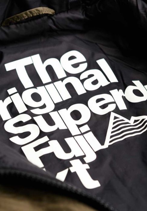 Куртка жіноча Superdry