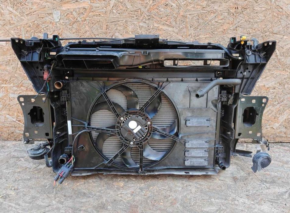 VW T-Roc I 2GA Передня панель телевізор