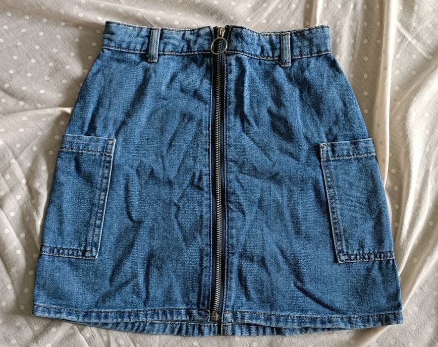 Mini Saia em ganga com fecho