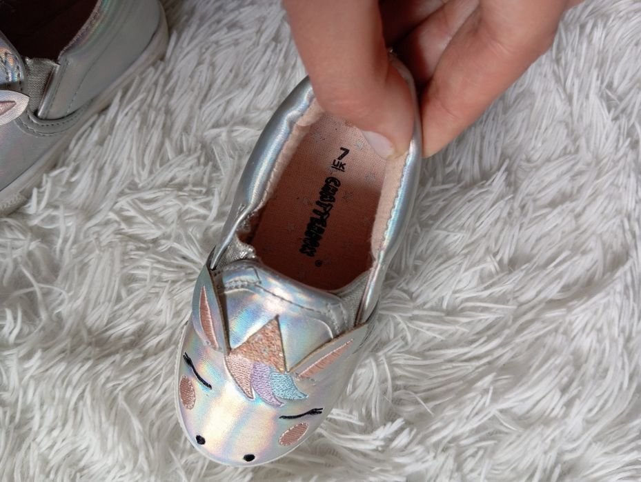 Trampki slip on wsuwane dziewczęce z jednorożcem unicornem holo 24