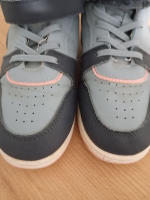 Buty na jesień dla dziewczynki r. 34