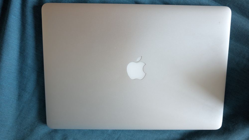 MacBook Pro Apple