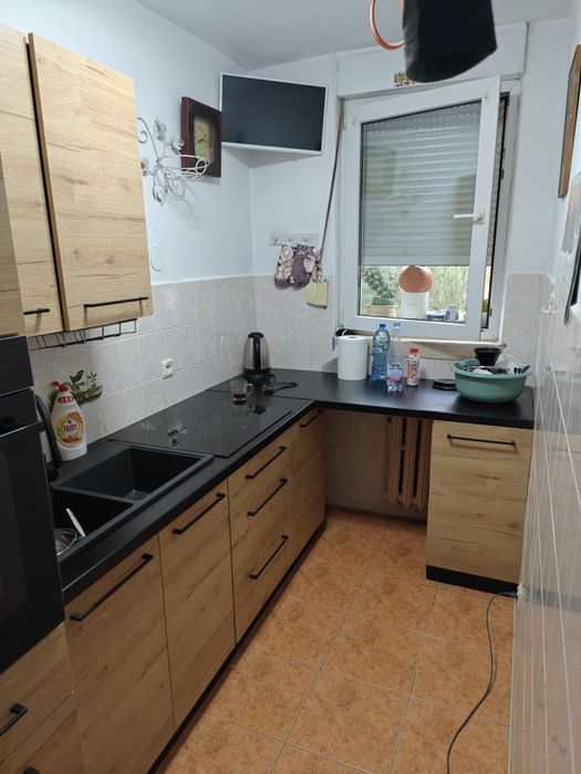 Montaż i skręcanie mebli w paczkach