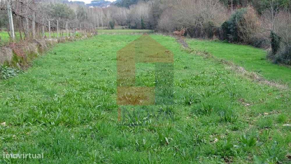 Vende-se Terreno, Godinhaços — Ribeira Do Neiva, Braga