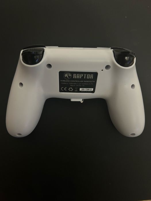 Ps4 pro com comando