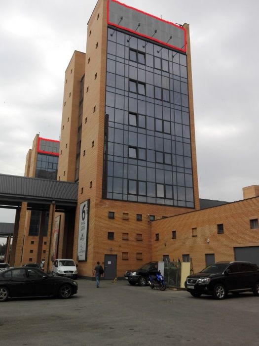 Рекламные плоскости на ТЦ Вавилон