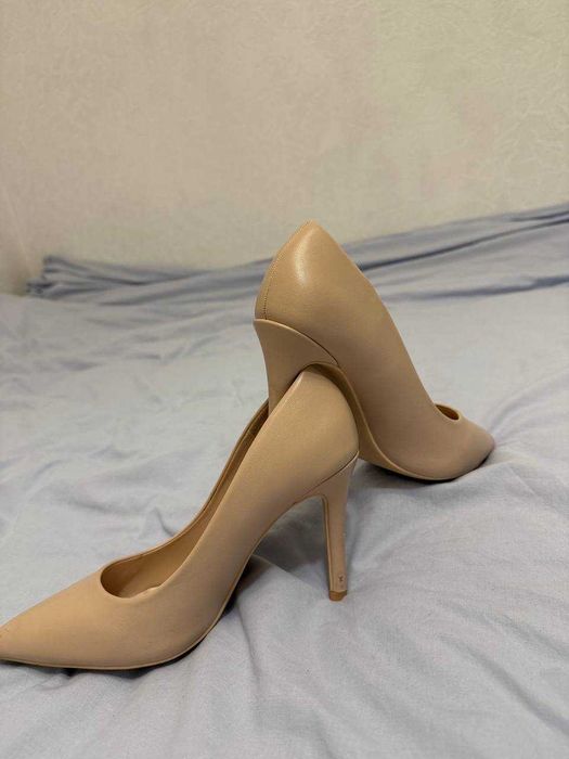 Туфлі пудрового кольор