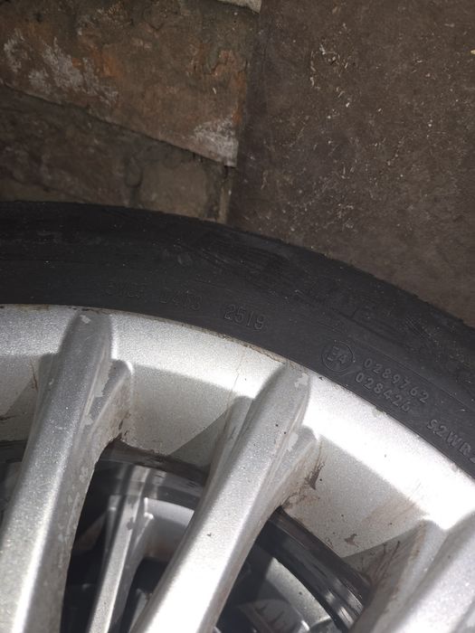 Felgi Alfa Romeo  z oponami wielosezonowymi Continental