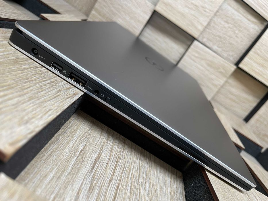 №5612 Ноутбук Dell XPS 13 9343 13.3" FHD IPS/i5-5200U/RAM4Gb/SSD128Gb