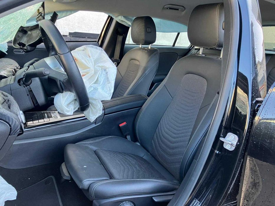 Salvado Mercedes A 250e | 218cv | 43.798 Km | 2024