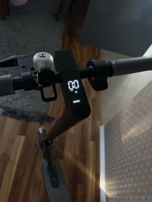 Xiaomi Mi Electric Scooter