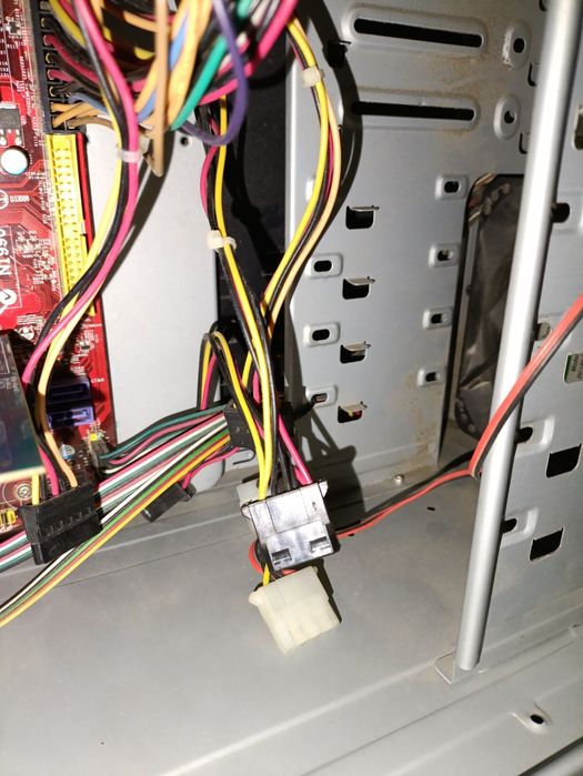 Старый ПК, на запчасти или под починку