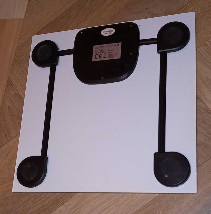 Waga elektroniczna łazienkowa. ELECTRIC CO. Model PS-5221