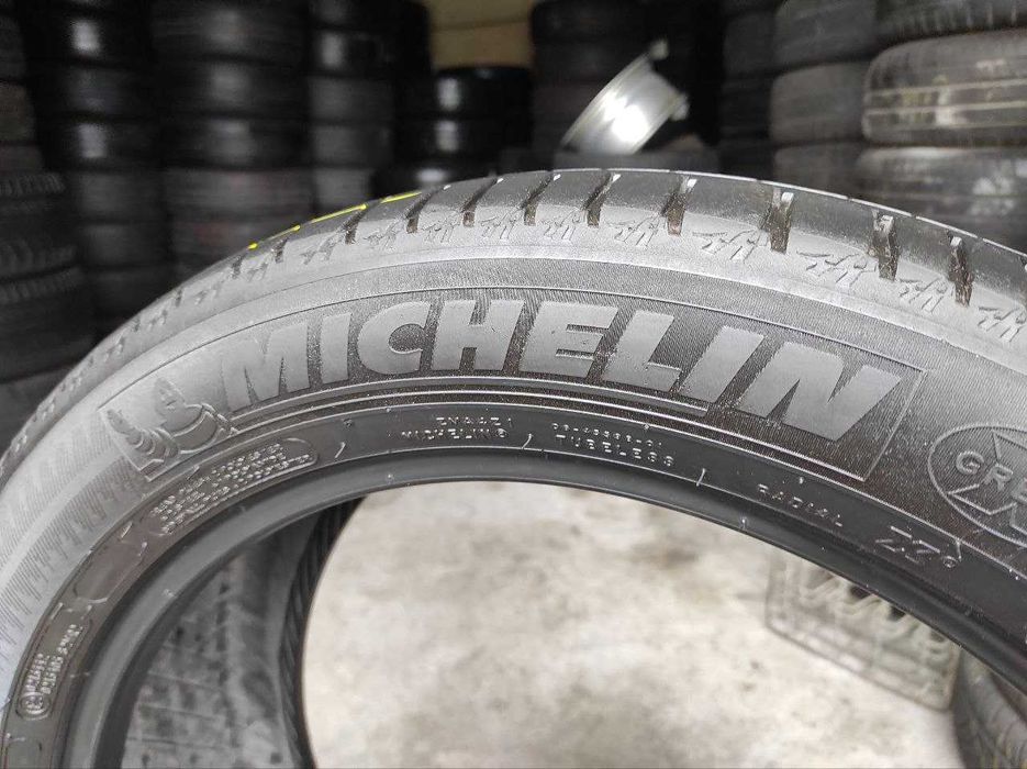 Michelin Latitude Sport 3 235/50r19 2шт, 4,8мм, ЛЕТО. Привезены из Германии