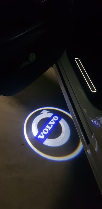 Кросовер Volvo XC90 2
