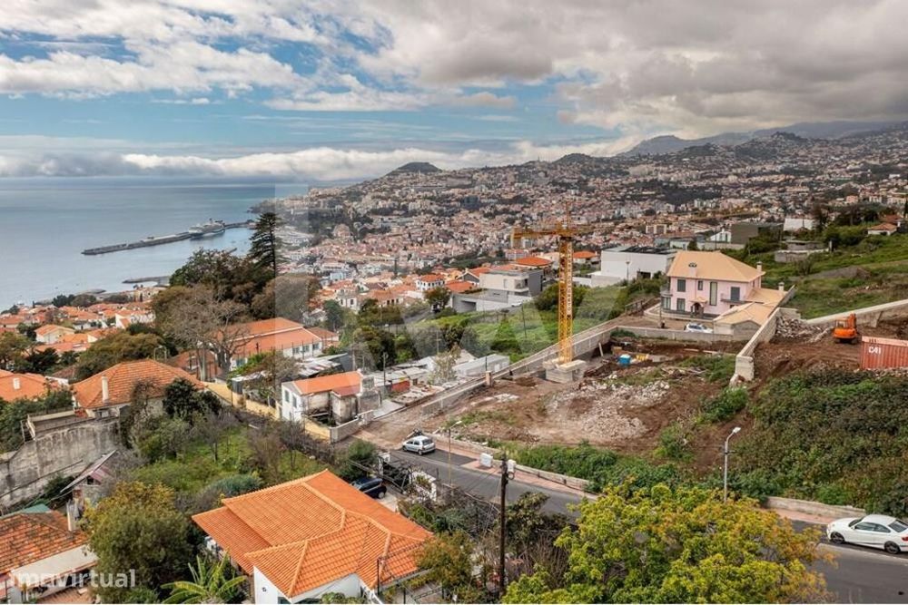 Lote de 520m2 - Quinta do Faial (Sta. Maria Maior) - Funchal