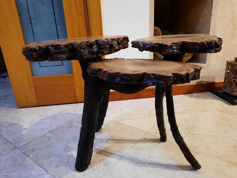 Mesas de suporte em madeira