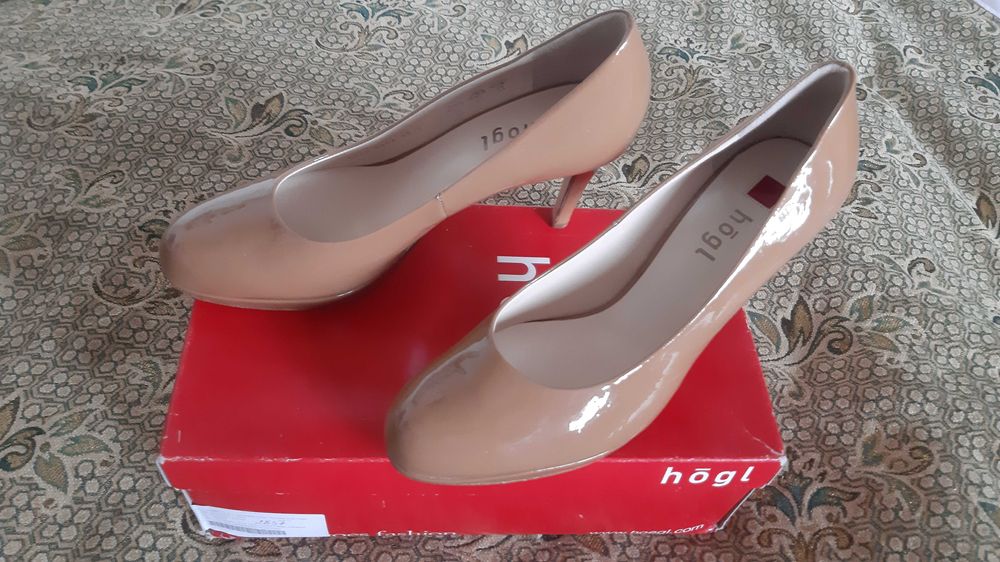 Туфли Hogl кожаные бежевые на шпильке (38, uk 5)