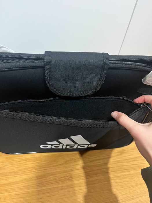 Bolsa para portátil Adidas nova