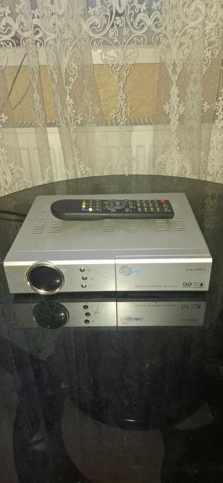 Тюнери супутникові