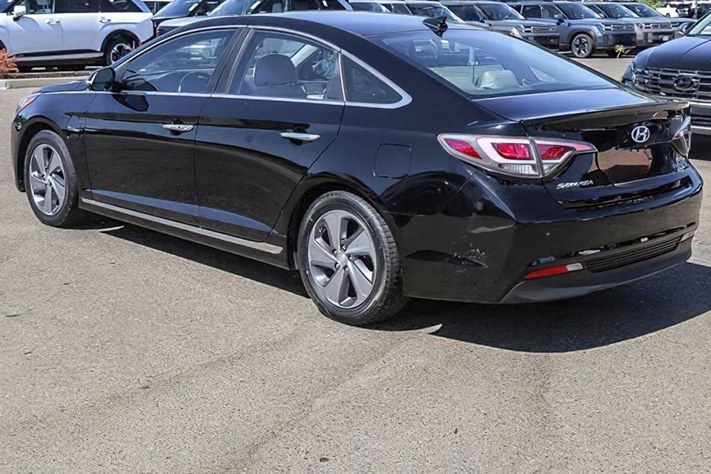 Hyundai Sonata Plug-in Hybrid Limited      2016