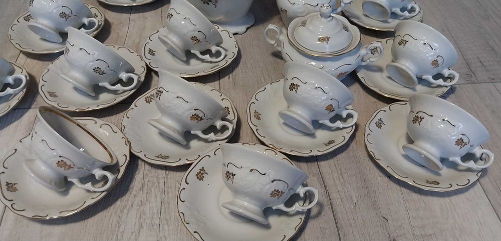 Elegancki serwis do kawy 12 osobowy Wałbrzych