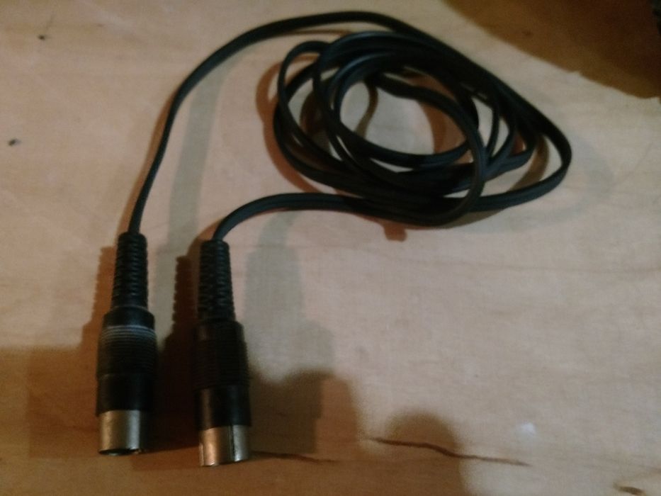 Fabrycznie nowy kabel Svideo 4pin