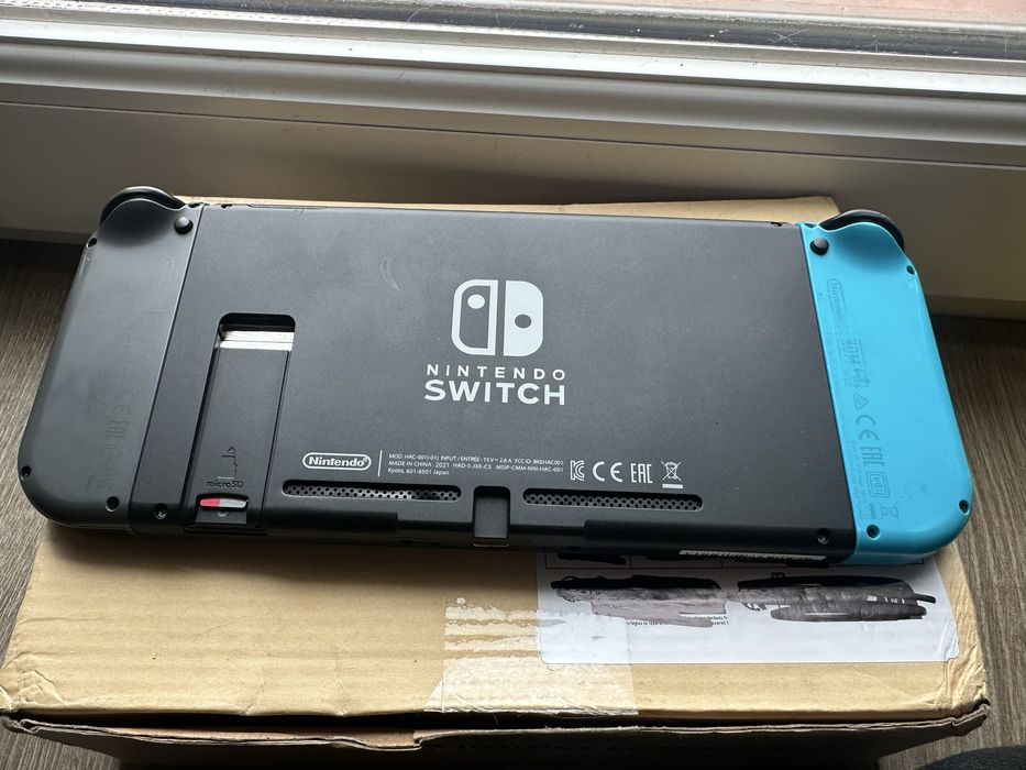 Nintendo Switch V2 128gb K€F1R