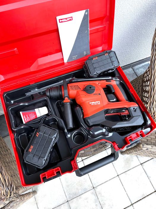 HILTI TE 30-22 nuron ,plus Dwa aku ,NOWA