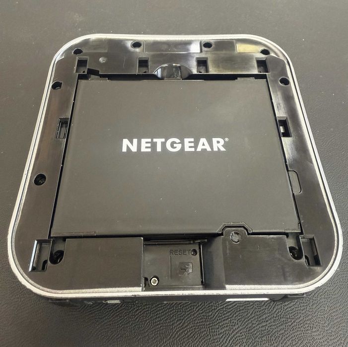 4g LTE модем Netgear Nighthawk M1 MR1100