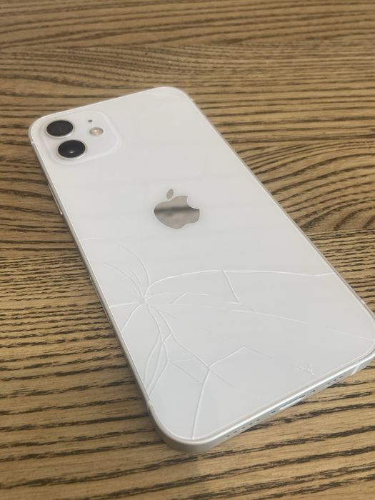 Iphone 12 на 64 Гб