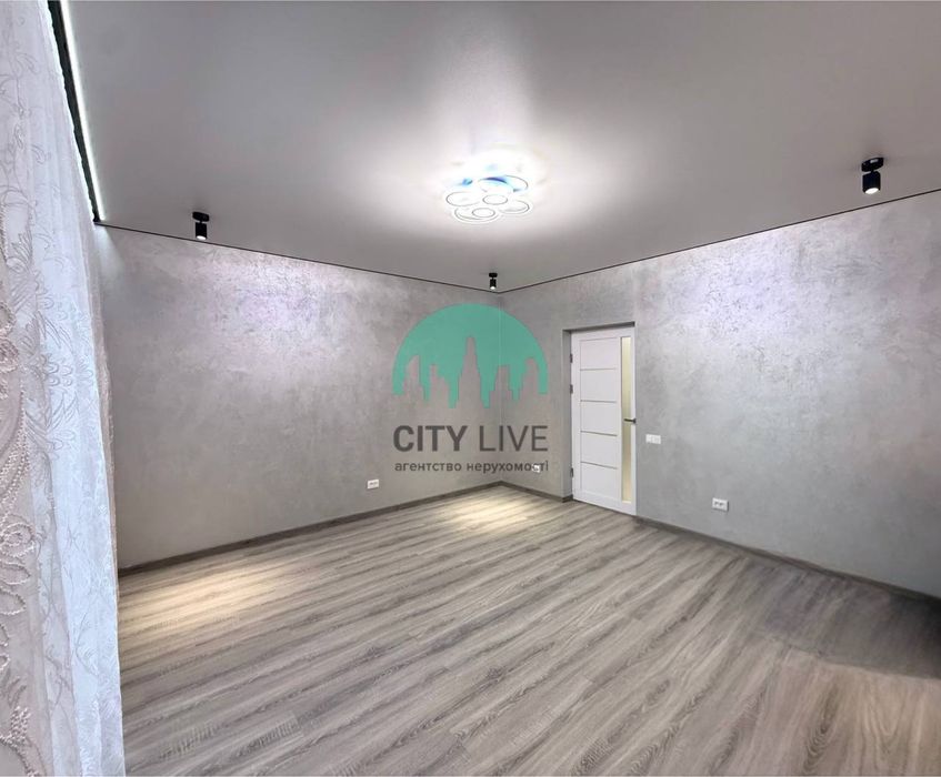 Продаж 2кімнатної квартири в центрі міста Тисмениця. (38)