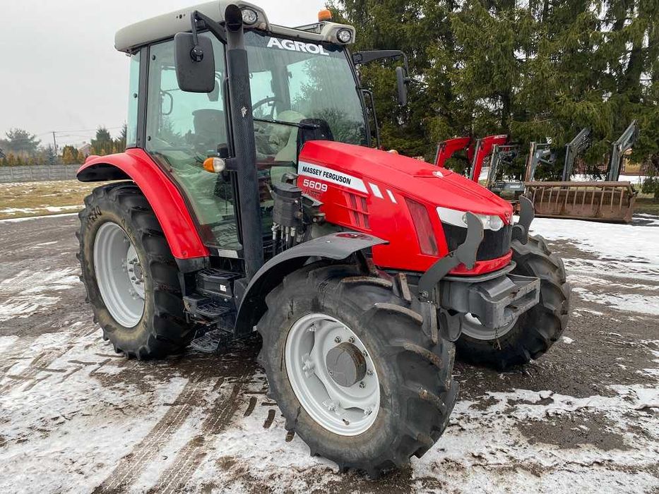 Massey Ferguson 5609 Dyna4, 2015r