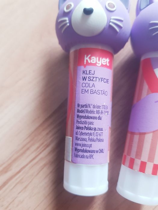 Nowy klej w sztywcie marki Kayet , 2 sztuk