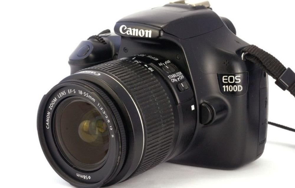 Canon EOS 1100D.