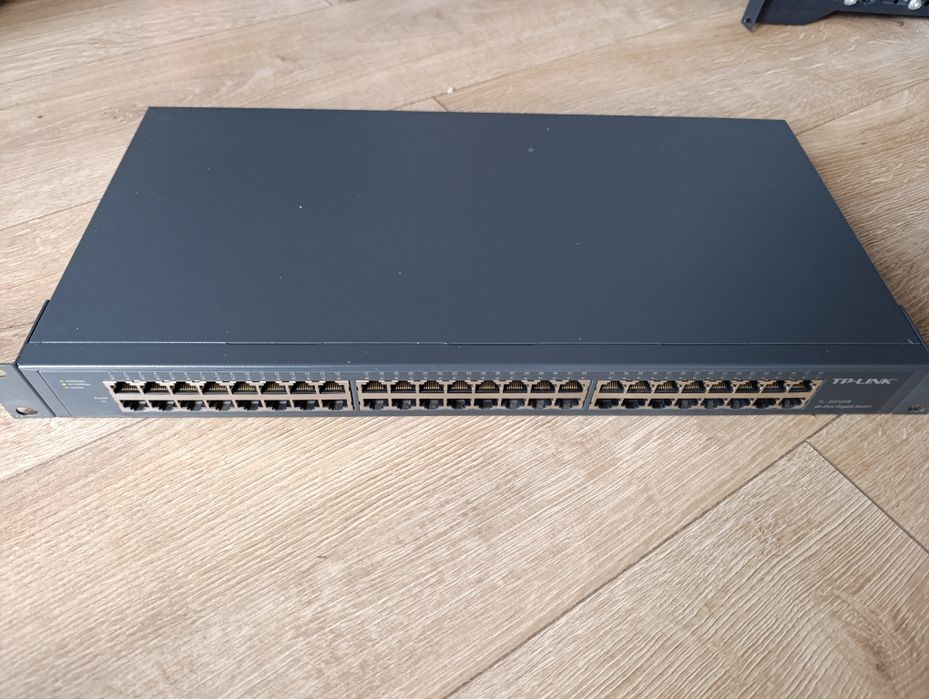 48-port gigabit switch