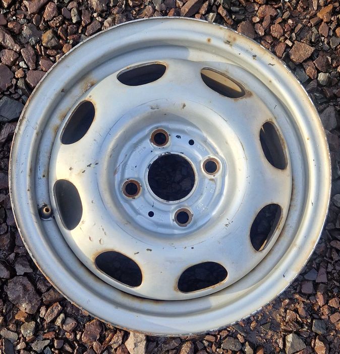Felga stalowa VW Polo Lupo Seat Arosa 4x100 5,5Jx13 ET43 1szt