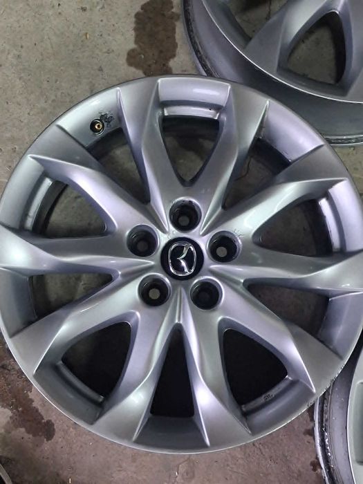 Felgi Mazda Oryginalne - 18 (Używane dobry stan)