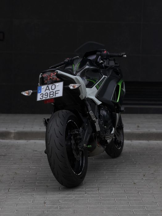 KAWASAKI NINJA 650 - Akrapovic!