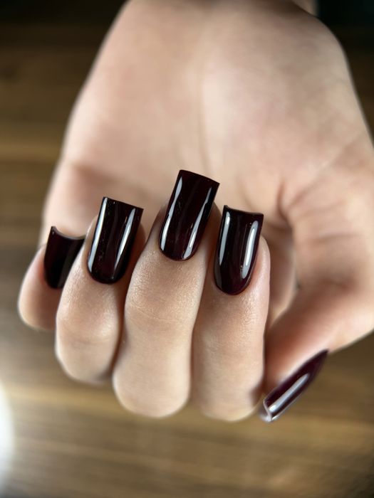 Моделі на манікюр осокорки славутич