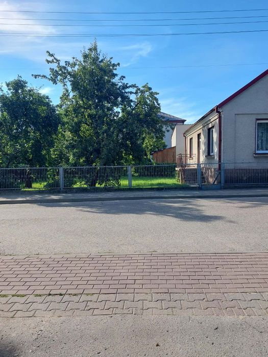 Sprzedam dom w centrum Moniek