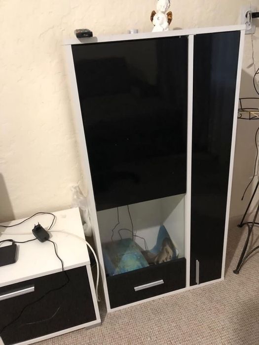 Продам у вітальню