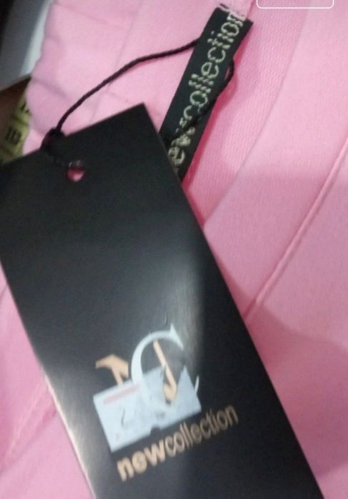 Dres damski New Collection
160 zł