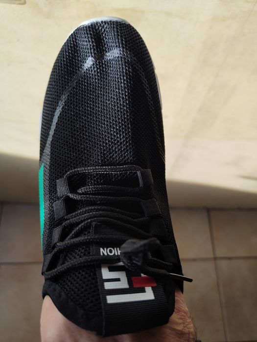 Nowe firmowe buty sprzedam