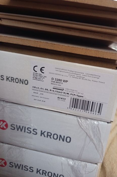 Panele podłogowe laminowane Swiss Krono